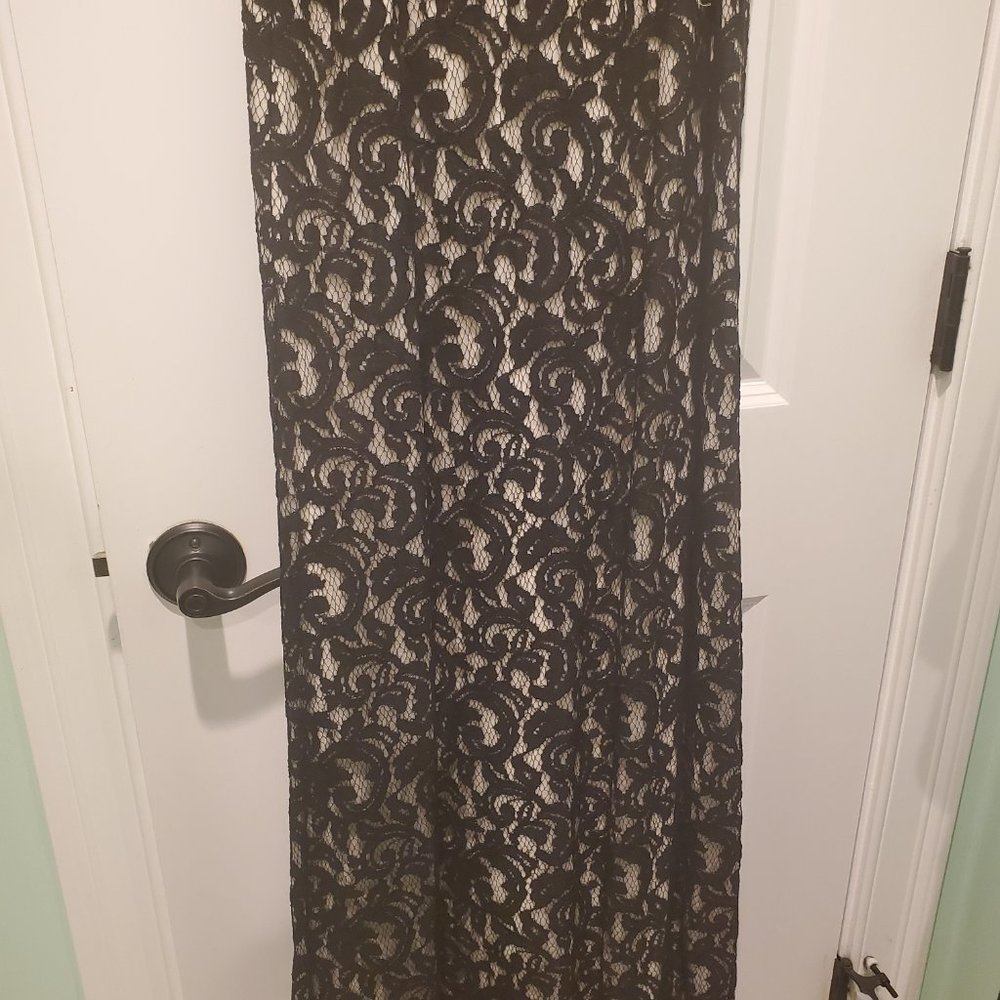 Elegant Tadashi Shoji Formal Illusion Lace Two-Tone Cream Black Gown W/ … - Picture 2 of 13